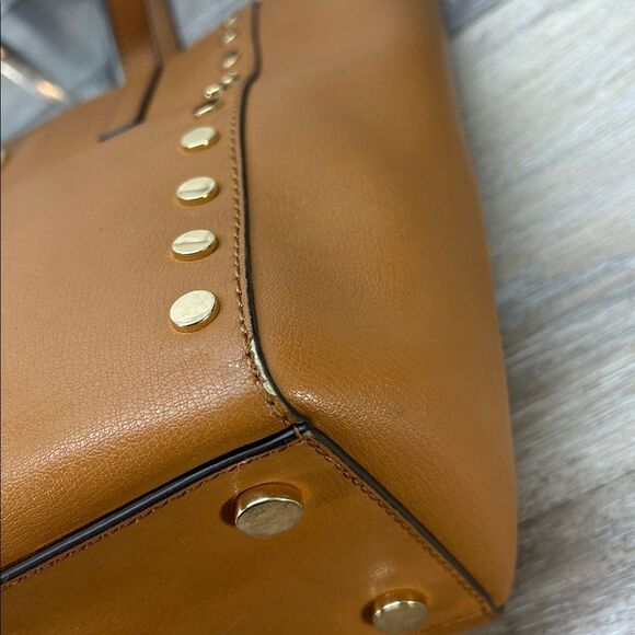 9265 MIchael Kors studded tote bag - Picture 8 of 12